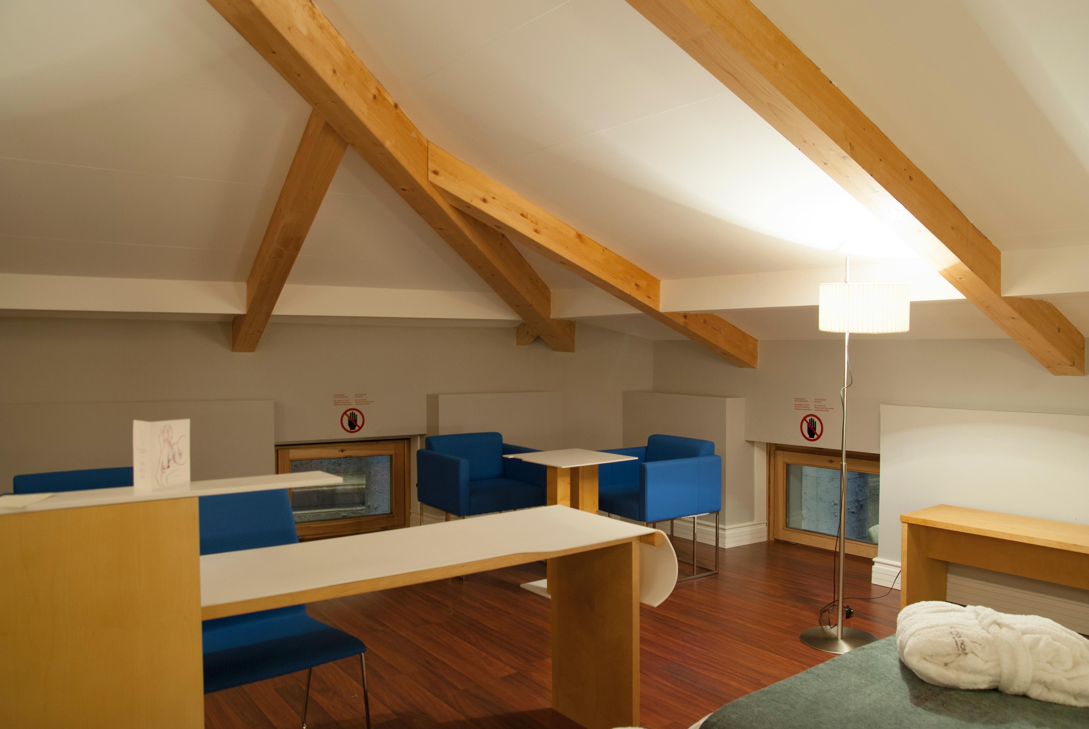 Zenit El Coloquio Hotel Valladolid Luaran gambar