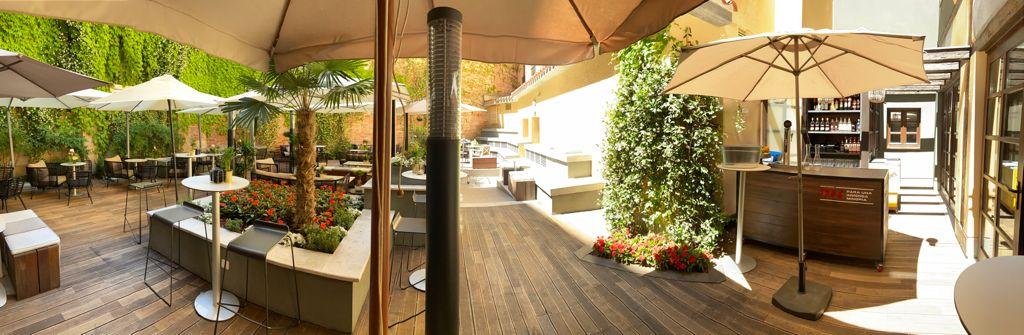 Zenit El Coloquio Hotel Valladolid Luaran gambar