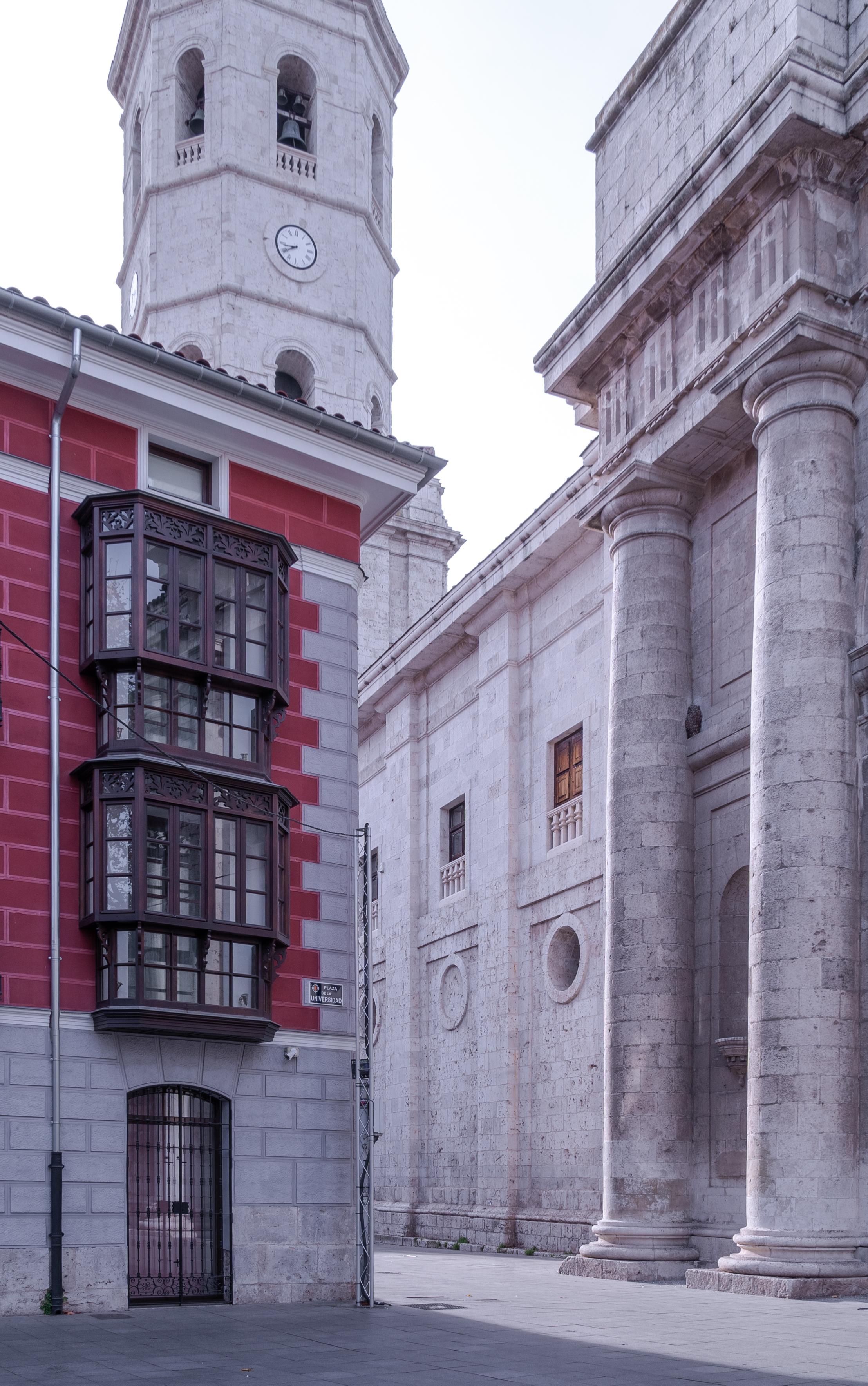 Zenit El Coloquio Hotel Valladolid Luaran gambar