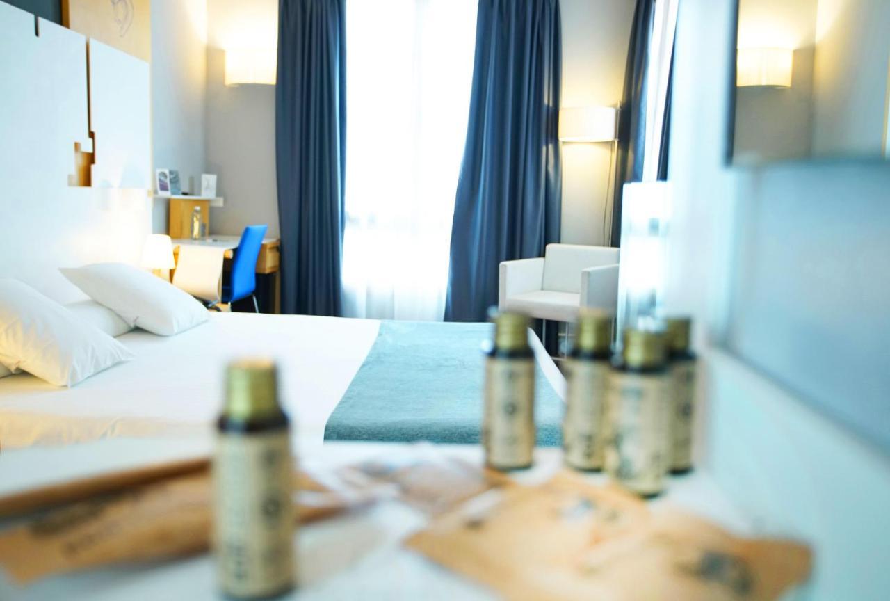 Zenit El Coloquio Hotel Valladolid Luaran gambar